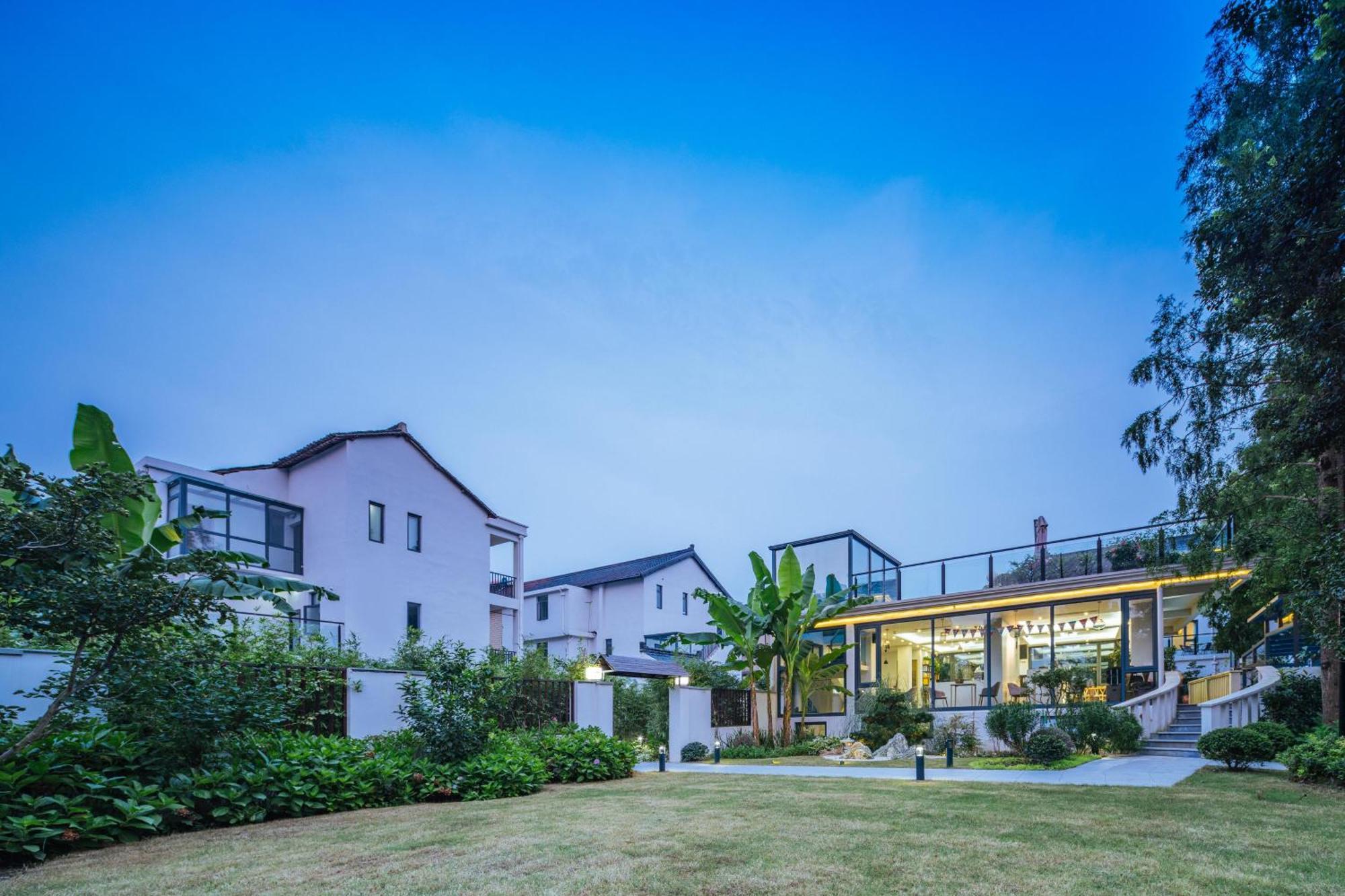 Yinshu Lunasvilla Courtyard Garden Hotel Shanghai