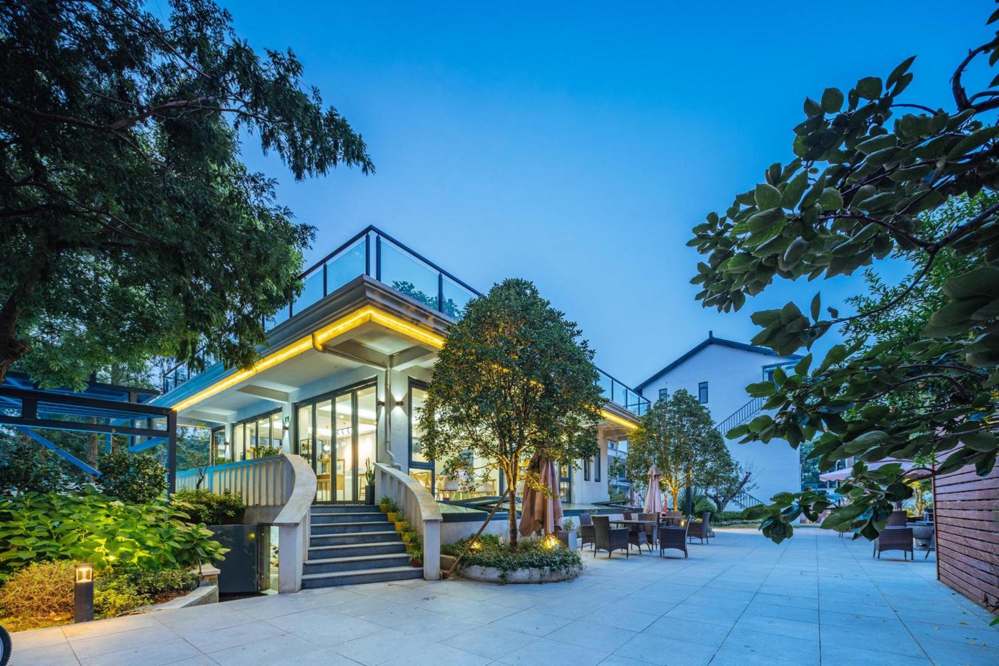 Yinshu Lunasvilla Courtyard Garden 3* Shanghai