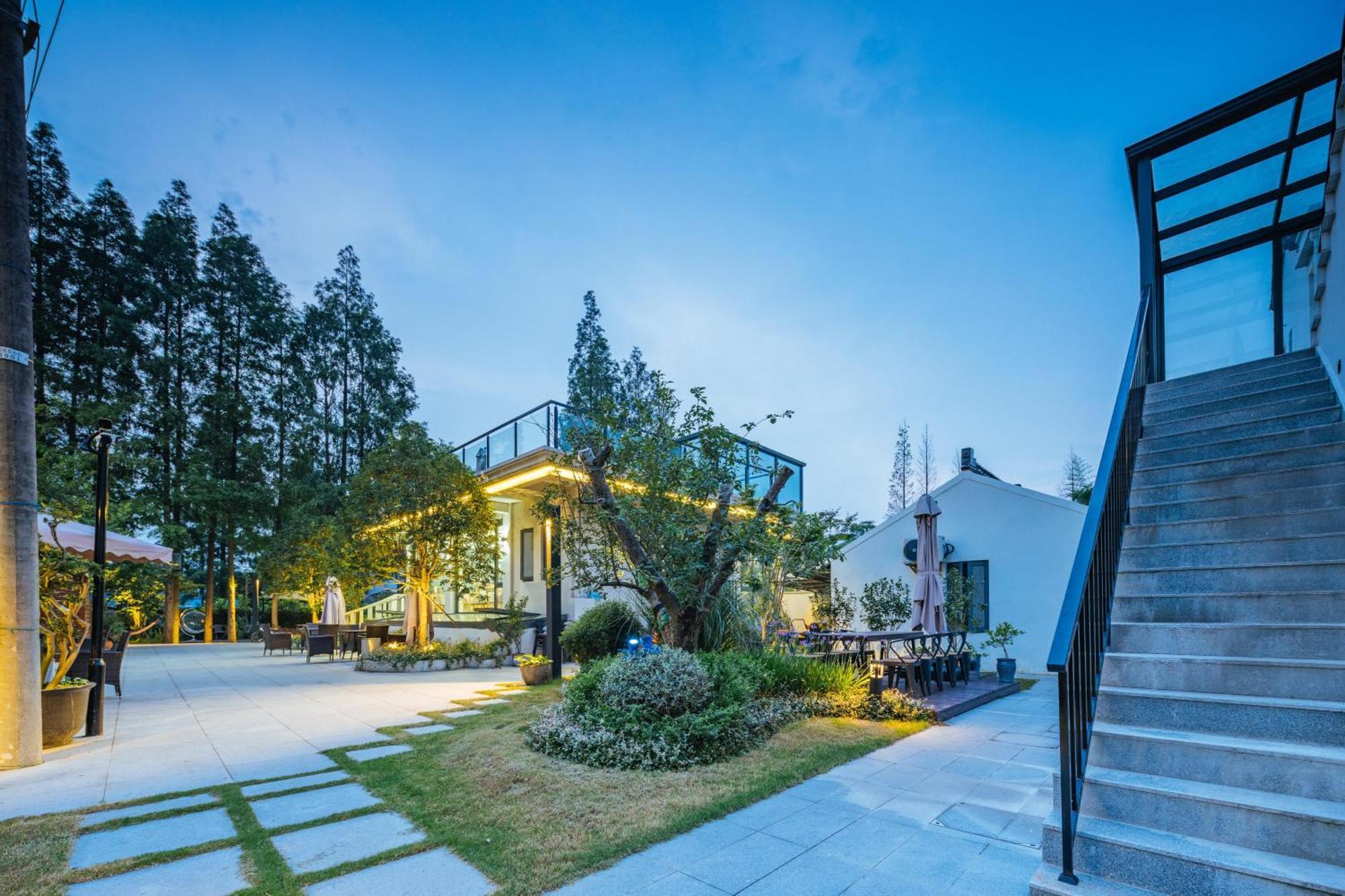 Hotel Yinshu Lunasvilla Courtyard Garden Shanghai
