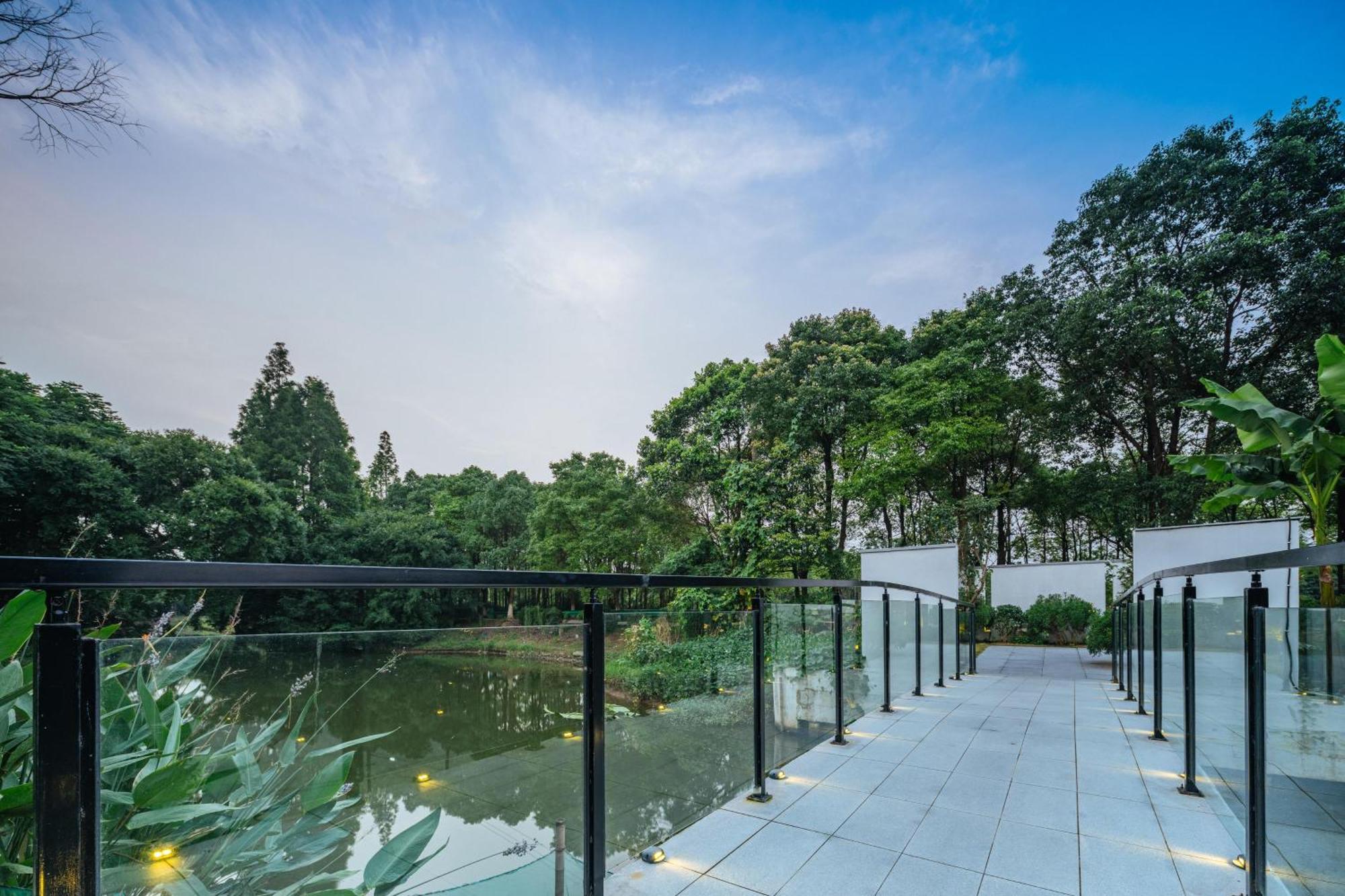 Yinshu Lunasvilla Courtyard Garden Hotel