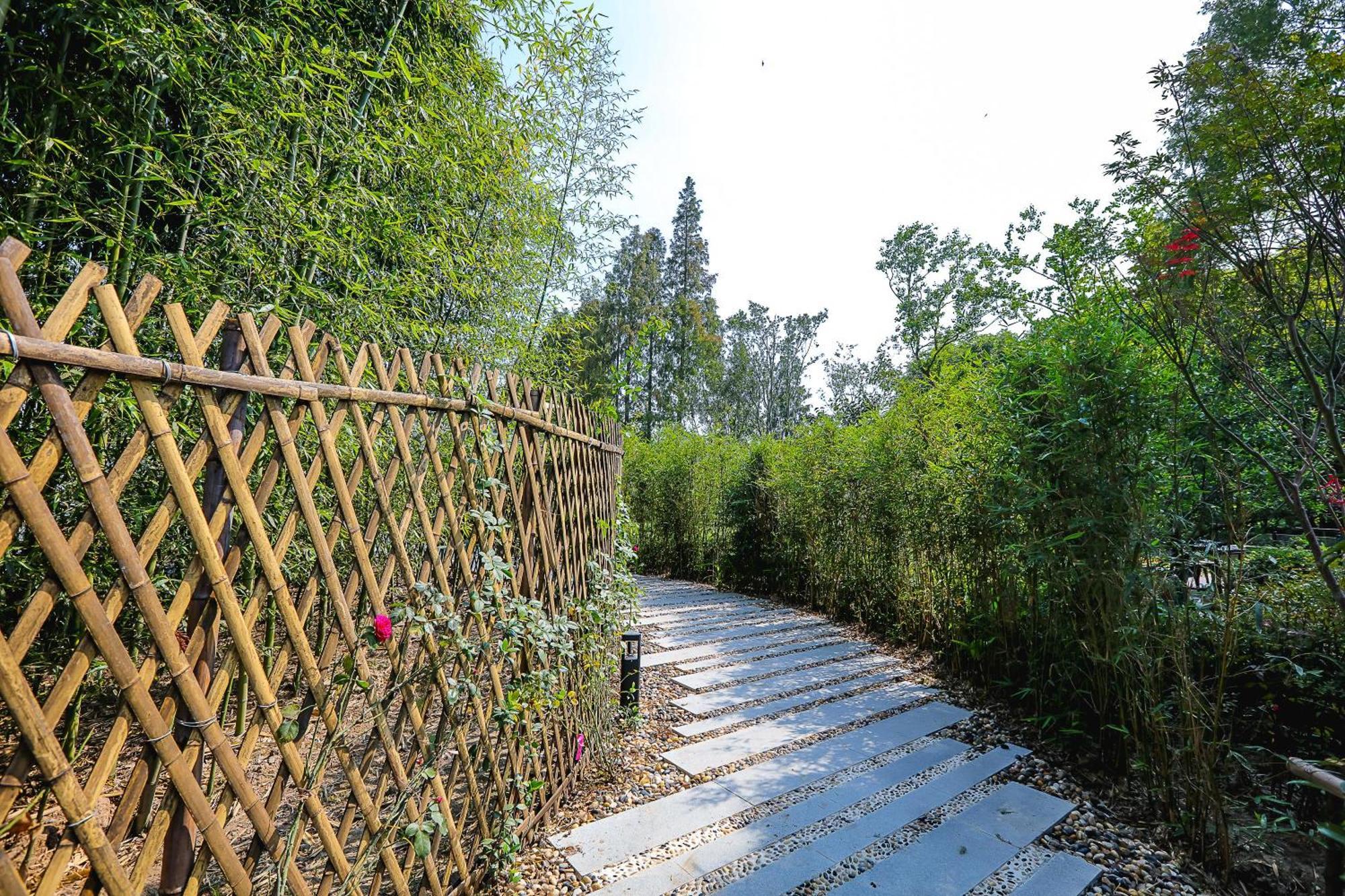 Yinshu Lunasvilla Courtyard Garden Hotel Shanghai