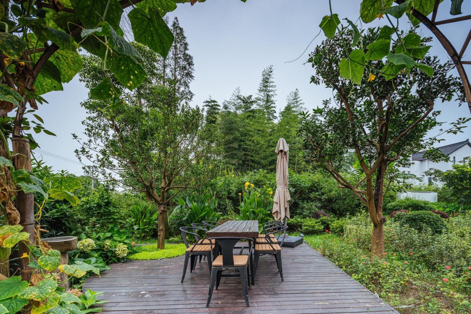 Yinshu Lunasvilla Courtyard Garden 3*